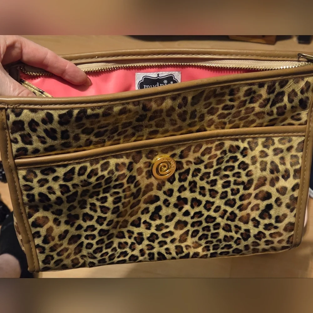 Mud Pie Gold Metallic Leopard Makeup Travel Bag Hot Pink inside 11x7.5x3